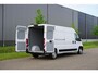 Peugeot Boxer 2.2 BlueHDi 140 L3H2 3.5t in Topstaat |Camera |Cruise |Carplay |Android auto |Airco |Betimmering |1e eigenaar |Lage KM-stand |EURO6D |BPM vrij voor ondernemers |Mooie camperbasis