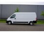 Peugeot Boxer 2.2 BlueHDi 140 L3H2 3.5t in Topstaat |Camera |Cruise |Carplay |Android auto |Airco |Betimmering |1e eigenaar |Lage KM-stand |EURO6D |BPM vrij voor ondernemers |Mooie camperbasis