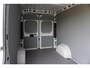 Peugeot Boxer 2.2 BlueHDi 140 L3H2 3.5t in Topstaat |Camera |Cruise |Carplay |Android auto |Airco |Betimmering |1e eigenaar |Lage KM-stand |EURO6D |BPM vrij voor ondernemers |Mooie camperbasis