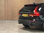 Volvo XC60 T8 AWD Recharge Ultimate Dark | Luchtvering | Trekhaak | 360 Camera | Harman Kardon | Head-Up Display | 455pk | Adaptieve Cruise Control | Stoelverwarming voor+achter | Stuurwielverwarming | Schuifdak | 19 Inch | Full LED Meesturende koplampen | Pilot Assist | BLIS Dode Hoek Detectie | Elektrische voorstoelen geheugen | Lederen bekleding | Zitting verlenging voorstoelen | Lederen dashboard | Google Infotainment | Keyless Drive | Parkeersensoren voor+achter | Privacy Glass | Elektrisch bedienbare achterklep | DAB Radio | Apple Carplay/Android Auto | Alarm Klasse III | Draadloos telefoon opladen | Volvo On Call met mobiele App functie | Onyx Black Metallic |