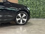 Volvo XC60 T8 AWD Recharge Ultimate Dark | Luchtvering | Trekhaak | 360 Camera | Harman Kardon | Head-Up Display | 455pk | Adaptieve Cruise Control | Stoelverwarming voor+achter | Stuurwielverwarming | Schuifdak | 19 Inch | Full LED Meesturende koplampen | Pilot Assist | BLIS Dode Hoek Detectie | Elektrische voorstoelen geheugen | Lederen bekleding | Zitting verlenging voorstoelen | Lederen dashboard | Google Infotainment | Keyless Drive | Parkeersensoren voor+achter | Privacy Glass | Elektrisch bedienbare achterklep | DAB Radio | Apple Carplay/Android Auto | Alarm Klasse III | Draadloos telefoon opladen | Volvo On Call met mobiele App functie | Onyx Black Metallic |