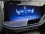 Mercedes-Benz E-klasse 300 e Business Solution AMG | Premium pakket | Winterpakket | Nightpakket | Leder pakket | Trekhaak | Panoramaschuifdak | 20-inch multi-spaak AMG velgen | 360° camera | Burmester® 4D surround sound system |