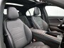 Mercedes-Benz E-klasse 300 e Business Solution AMG | Premium pakket | Winterpakket | Nightpakket | Leder pakket | Trekhaak | Panoramaschuifdak | 20-inch multi-spaak AMG velgen | 360° camera | Burmester® 4D surround sound system |