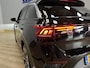 Volkswagen T-Roc 2.0 TSI 4Motion Sport Airco ECC | LED | Panorama | Leer | Virtual | Adaptive Cruise | 19" velgen | Trekhaak | Apple Carplay Android auto | Isofix | NAP |