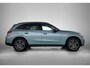 Mercedes-Benz GLC 300e 4MATIC Business Solution AMG | Advanced plus pakket | Nightpakket | Trekhaak | Middenconsole metaalstructuur | 19” vijfspaaks lichtmetalen AMG-velgen | 	URBAN GUARD Plus | Warmtewerend, donkergetint glas |