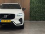 Volvo XC60 T6 AWD Recharge R-Design | MY22 Facelift | Trekhaak | Harman Kardon | Crystal White | Google Infotainment | Adaptieve Cruise Control | Standkachel met Volvo On Call App | Stoel en Stuurwielverwarming | 21 Inch | Full LED Meesturende koplampen | Pilot Assist | Bestuurdersstoel elektrisch geheugen | Parkeercamera | Contour stoelen | Zitting verlenging voorstoelen | Schuifdak | Keyless Drive | Parkeersensoren voor+achter | Privacy Glass | Elektrisch bedienbare achterklep | DAB Radio | Apple Carplay | Draadloos telefoon opladen | Crystal White Metallic |