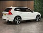 Volvo XC60 T6 AWD Recharge R-Design | MY22 Facelift | Trekhaak | Harman Kardon | Crystal White | Google Infotainment | Adaptieve Cruise Control | Standkachel met Volvo On Call App | Stoel en Stuurwielverwarming | 21 Inch | Full LED Meesturende koplampen | Pilot Assist | Bestuurdersstoel elektrisch geheugen | Parkeercamera | Contour stoelen | Zitting verlenging voorstoelen | Schuifdak | Keyless Drive | Parkeersensoren voor+achter | Privacy Glass | Elektrisch bedienbare achterklep | DAB Radio | Apple Carplay | Draadloos telefoon opladen | Crystal White Metallic |