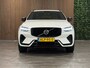Volvo XC60 T6 AWD Recharge R-Design | MY22 Facelift | Trekhaak | Harman Kardon | Crystal White | Google Infotainment | Adaptieve Cruise Control | Standkachel met Volvo On Call App | Stoel en Stuurwielverwarming | 21 Inch | Full LED Meesturende koplampen | Pilot Assist | Bestuurdersstoel elektrisch geheugen | Parkeercamera | Contour stoelen | Zitting verlenging voorstoelen | Schuifdak | Keyless Drive | Parkeersensoren voor+achter | Privacy Glass | Elektrisch bedienbare achterklep | DAB Radio | Apple Carplay | Draadloos telefoon opladen | Crystal White Metallic |