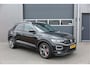 Volkswagen T-Roc 1.5 TSI 150pk DSG Sport Business R-Line , Pano , Virtual , Xenon, Leder, Navi , Carplay , LMV, PDC, Camera etc. etc