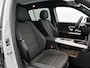 Mercedes-Benz GLB 250+ Business Solution AMG 7p. 85.5 kWh | Premium pakket | Winterpakket | Nightpakket | GUARD 360° | Trekhaak | Vast panoramadak | Smartphone integratie | Sfeerverlichting | 	Sierelementen in aluminium | 19” vijfspaaks lichtmetalen AMG-velgen |