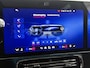 Mercedes-Benz GLB 250+ Business Solution AMG 7p. 85.5 kWh | Premium pakket | Winterpakket | Nightpakket | GUARD 360° | Trekhaak | Vast panoramadak | Smartphone integratie | Sfeerverlichting | 	Sierelementen in aluminium | 19” vijfspaaks lichtmetalen AMG-velgen |