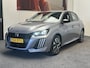 Peugeot 208 1.2 STYLE 100PK MODEL 2025 NAVIGATIE CRUISE CONTROL APPLE CARPLAY/ANDROID AIRCO BLUETOOTH TELEFOON RIJSTROOKSENSOREN PDC ZEER MOOI !!