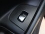 Mercedes-Benz E-klasse 200 Business Solution AMG | Panoramadak | Stoelverwarming | Lederen bekleding | Achteruitrijcamera |