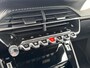 Peugeot e-2008 GT Pack EV 3-FASEN 50kWh 136pk | NAPPA LEDER | ADAPTIVE CRUISE | KEYLESS ENTRY | LAGE KM-STAND! | STOELVERW. | CAMERA | CLIMA | DAB+ |