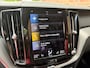 Volvo XC60 2.0 B4 R-Design|Camera|Leder|Stoel en stuur verwarming|