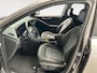 Kia Niro Hybrid 1.6 GDi PHEV DynamicPlusLine Edition | Orginele Kilometerstand! | Apple Carplay / Android Auto | Navigatiesysteem | Elektrisch Verstelbare Bestuurdersstoel | Stoel + Stuurverwarming | Licht + Regensensor | Parkeersensoren Voor + Achter | Camera Achter | 18"Lichtmetalen velgen | Climate Control