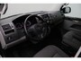 Volkswagen Transporter 2.0 TDI BM L2H1 DC Comfortline 2015 | 1e Eigenaar | NAP Nationale Autopas | Airco | Navigatie | Cruise Control | Stuurwiel Bediening | Dubbele Schuifdeur | Boekjes | Onderhoudshistorie