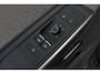 Volkswagen Transporter 2.0 TDI L2H1 199PK JB-EDITION DSG / PDC / SCHROEFSET / LEDEREN BEKLEDING / FULL / APPLE CARPLAY / NAVIGATIE