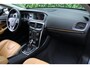 Volvo V40 Cross Country 1.5 T3 Polar+ Luxury | NL-AUTO! | DEALER OH! | LEDER | PANODAK | CAMERA | PARK SENS V + A | CRUISE | STOELVERWARMING |
