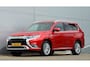 Mitsubishi Outlander PHEV 2.4 INSTYLE 4WD | PLUG IN HYBRID | V2H | SOH % | LEER | LDW | CRUISE | CLIMATE | PDC | CAMERA | ELEKTR. ACHTERKLEP | FABRIEKSGARANTIE TOT 04-03-2027* | ALL IN RIJKLAARPRIJS