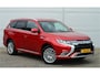 Mitsubishi Outlander PHEV 2.4 INSTYLE 4WD | PLUG IN HYBRID | V2H | SOH % | LEER | LDW | CRUISE | CLIMATE | PDC | CAMERA | ELEKTR. ACHTERKLEP | FABRIEKSGARANTIE TOT 04-03-2027* | ALL IN RIJKLAARPRIJS