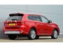Mitsubishi Outlander PHEV 2.4 INSTYLE 4WD | PLUG IN HYBRID | V2H | SOH % | LEER | LDW | CRUISE | CLIMATE | PDC | CAMERA | ELEKTR. ACHTERKLEP | FABRIEKSGARANTIE TOT 04-03-2027* | ALL IN RIJKLAARPRIJS