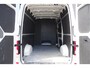 Volkswagen Crafter 35 2.0 TDI L3H3(L2H2) 177PK AUT. VANSTEP TREKHAAK, 18'' LMV, ZONNEKLEP LED, CAMERA, NAVI, CRUISE, AIRCO