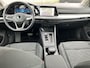 Volkswagen Golf Variant 1.0eTSI/110PK Life DSG · Apple/Android Car Play · Camera · Navigatie · Stoelverwarming