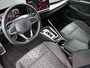 Volkswagen Golf 1.5 eTSI 116 pk DSG R-Line Edition | Trekhaak | Stoel + Stuurverwarming | Matrix LED | 360 Camera | App Connect |