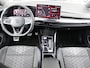 Volkswagen Golf 1.5 eTSI 116 pk DSG R-Line Edition | Trekhaak | Stoel + Stuurverwarming | Matrix LED | 360 Camera | App Connect |
