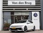 Volkswagen Golf 1.5 eTSI 116 pk DSG R-Line Edition | Trekhaak | Stoel + Stuurverwarming | Matrix LED | 360 Camera | App Connect |