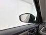 Volkswagen T-Roc 1.0 TSI Style 110 PK | handgeschakeld | Cruise Control Adaptief | Airco | Bluetooth | Parkeersensoren voor en achter |