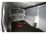 Peugeot e-Expert Premium Long 75 kWh L3H1 | Snelladen | SOH 93% | Airco | 3 Zits | Caplay | Navigatie | Trekhaak