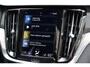 Volvo V60 2.0 T6 Recharge AWD R-Design | Panoramadak | Winterpakket | Achteruitrijcamera
