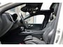 Volvo V60 2.0 T6 Recharge AWD R-Design | Panoramadak | Winterpakket | Achteruitrijcamera