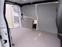 Opel Vivaro 2.0CDTI L2H1 3-Persoons Trekhaak Euro 6 Navi Apple Carplay Android Auto Airco Cruise Control Pdc Edition Regen-Lichtsensor Betonplex Vloer Wandbetimmering Schuifdeur 2.500KG Trekgewicht Origineel Nederlandse Bus