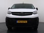 Opel Vivaro 2.0CDTI L2H1 3-Persoons Trekhaak Euro 6 Navi Apple Carplay Android Auto Airco Cruise Control Pdc Edition Regen-Lichtsensor Betonplex Vloer Wandbetimmering Schuifdeur 2.500KG Trekgewicht Origineel Nederlandse Bus