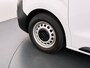 Opel Vivaro 2.0CDTI L2H1 3-Persoons Trekhaak Euro 6 Navi Apple Carplay Android Auto Airco Cruise Control Pdc Edition Regen-Lichtsensor Betonplex Vloer Wandbetimmering Schuifdeur 2.500KG Trekgewicht Origineel Nederlandse Bus