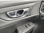 Volvo V60 2.0 T5 251PK Aut. Leder Wegkl.Trekhaak Navi Ecc Adap.Cruise Contourstoelen Apple CarPlay Android Auto Bordherk. High Performance Audio Pdc Momentum Elek.Stoelen+Memory Elek.Achterklep Privacy Glas Lmv 18" Regensensor 1.800KG Trekgewicht Origineel Nederlandse Auto