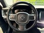 Volvo V60 2.0 T5 251PK Aut. Leder Wegkl.Trekhaak Navi Ecc Adap.Cruise Contourstoelen Apple CarPlay Android Auto Bordherk. High Performance Audio Pdc Momentum Elek.Stoelen+Memory Elek.Achterklep Privacy Glas Lmv 18" Regensensor 1.800KG Trekgewicht Origineel Nederlandse Auto