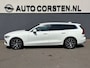 Volvo V60 2.0 T5 251PK Aut. Leder Wegkl.Trekhaak Navi Ecc Adap.Cruise Contourstoelen Apple CarPlay Android Auto Bordherk. High Performance Audio Pdc Momentum Elek.Stoelen+Memory Elek.Achterklep Privacy Glas Lmv 18" Regensensor 1.800KG Trekgewicht Origineel Nederlandse Auto