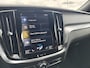 Volvo V60 2.0 T5 251PK Aut. Leder Wegkl.Trekhaak Navi Ecc Adap.Cruise Contourstoelen Apple CarPlay Android Auto Bordherk. High Performance Audio Pdc Momentum Elek.Stoelen+Memory Elek.Achterklep Privacy Glas Lmv 18" Regensensor 1.800KG Trekgewicht Origineel Nederlandse Auto