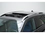Lynk & Co 01 1.5 | Zwart optiek | 360 camera | Panoramadak | Navigatie | Memory | Apple CarPlay