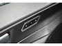 Lynk & Co 01 1.5 | Zwart optiek | 360 camera | Panoramadak | Navigatie | Memory | Apple CarPlay