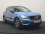 Volvo XC40 T5 Twin Engine R-Design PHEV 262pk | Trekhaak Af Fabriek | Panodak | Adaptive Cruise | 360 Camera | Harman / Kardon | Alcantara Sportstoelen Memory & Verwarmd | Apple Carplay | Stuur Verwarmd | Keyless | Blis | 19"L.M | Plug In Hybrid |