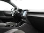 Volvo XC40 T5 Twin Engine R-Design PHEV 262pk | Trekhaak Af Fabriek | Panodak | Adaptive Cruise | 360 Camera | Harman / Kardon | Alcantara Sportstoelen Memory & Verwarmd | Apple Carplay | Stuur Verwarmd | Keyless | Blis | 19"L.M | Plug In Hybrid |
