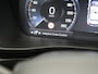 Volvo XC40 T5 Twin Engine R-Design PHEV 262pk | Trekhaak Af Fabriek | Panodak | Adaptive Cruise | 360 Camera | Harman / Kardon | Alcantara Sportstoelen Memory & Verwarmd | Apple Carplay | Stuur Verwarmd | Keyless | Blis | 19"L.M | Plug In Hybrid |