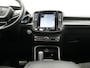 Volvo XC40 T5 Twin Engine R-Design PHEV 262pk | Trekhaak Af Fabriek | Panodak | Adaptive Cruise | 360 Camera | Harman / Kardon | Alcantara Sportstoelen Memory & Verwarmd | Apple Carplay | Stuur Verwarmd | Keyless | Blis | 19"L.M | Plug In Hybrid |
