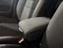 Renault Clio 90PK TCe Limited | Trekhaak | Airco | Cruise Control | Lichtmetalen Velgen | Elektrische Ramen & Spiegels | Bluetooth | Parkeersensoren | Armsteun | LED Dagrijverlichting |
