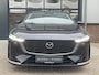 Mazda 6e Takumi Business Edition 68.8 kWh NAVI | APPLE CARPLAY / ANDROID| BEIGE LEDER INTERIEUR | PANORAMADAK |360 GR CAMERA | PARKEERSENSOREN V+A 19 INCH LMV | TREKGEWICHT 1500 KG